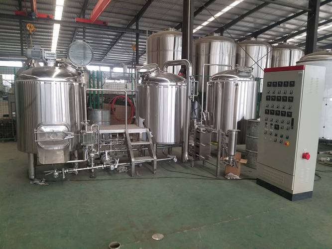 隆安全套啤酒设备一套多少钱？开精酿厂到底得配齐哪些？